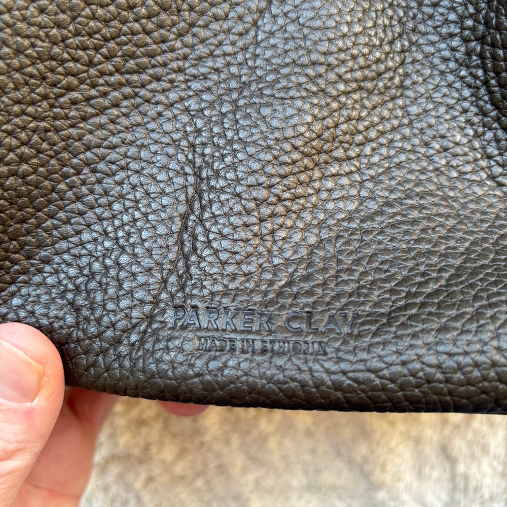 Parker Clay Rahel Leather Handbag Olive Milled | SOLD OUT ONLINE - Picture 4 of 7